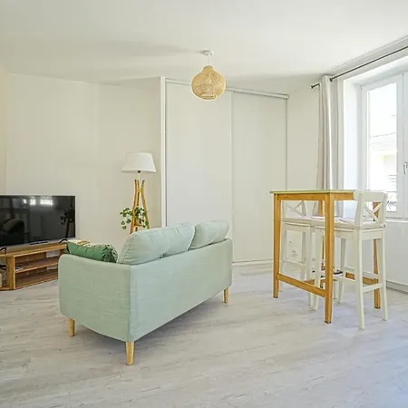 Апартаменты Le Jardin Du Champe